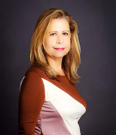 Lorgia Carbonaro, Paralegal and Legal Assistant