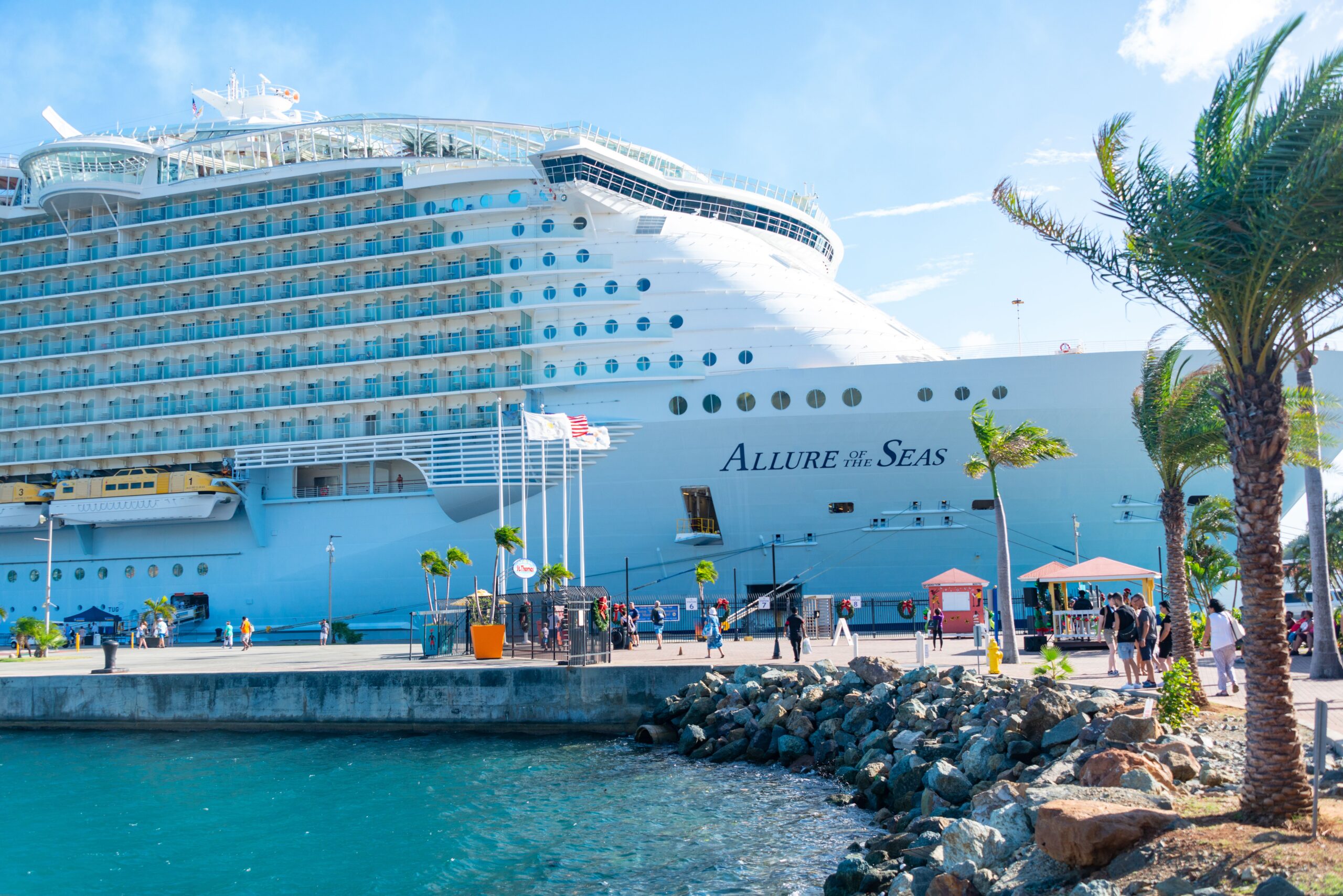 Cruise passengers on a shore excursion in port